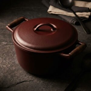 Enamel Dutch Oven, 5 qt — Oxblood